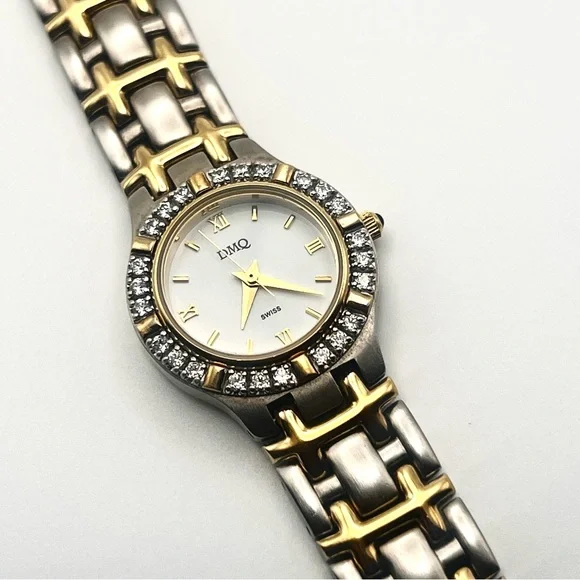 DMQ Two-Tone Womens Crystal Accent Bracelet Watch in Silver & Gold w New Battery - Picture 2 of 11